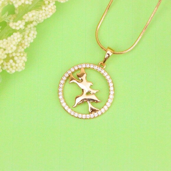 "Rose Gold Circle Pendant with Flying Birds and Crystal Border Design, XPPT1612 - Picture 13 of 13